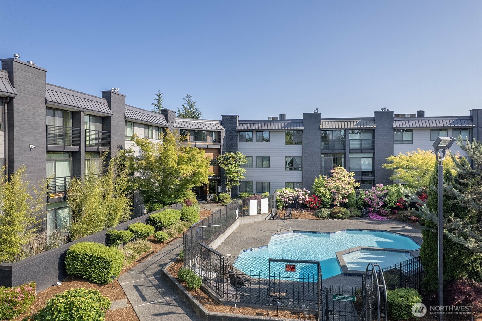 11300  1st Avenue NE #224  Seattle WA 98125 photo