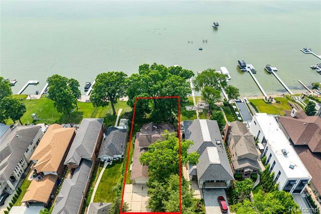 Property Photo: 1870 Cass Lake Front Road MI 48320