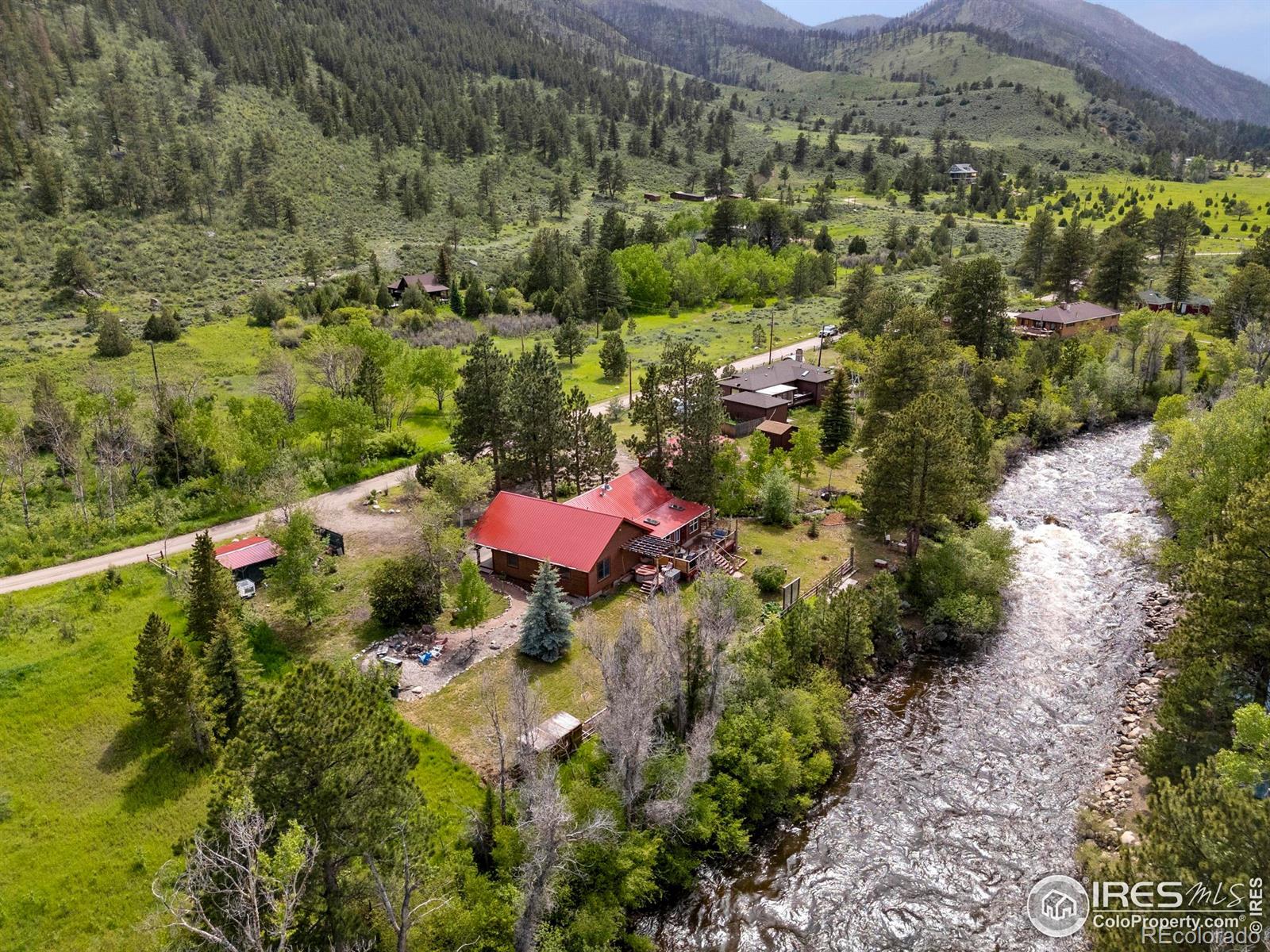 428 Rustic Road  Bellvue CO 80512 photo