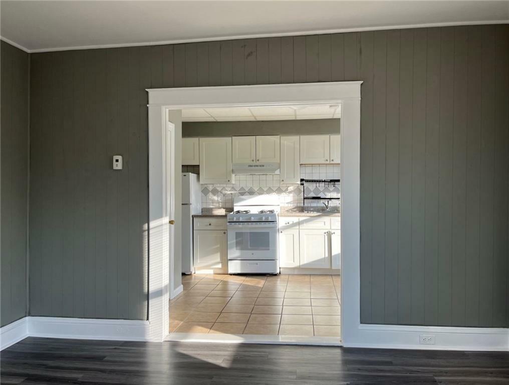 Property Photo: 70 Oliver Street 3F RI 02809
