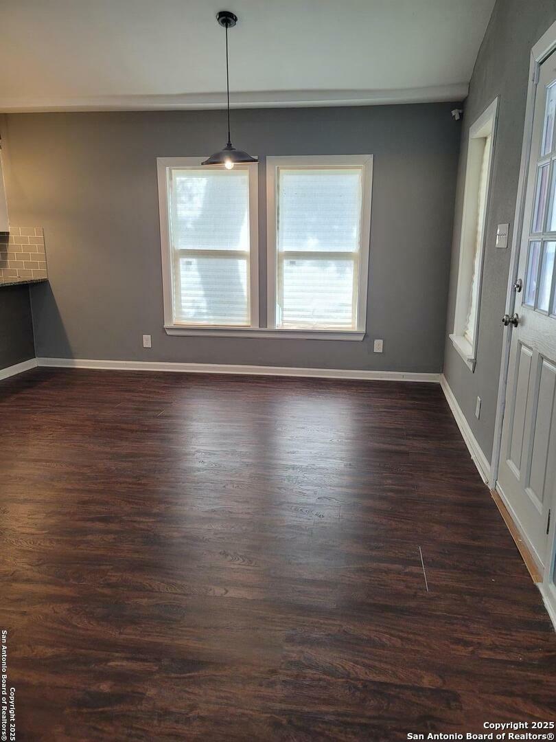 Property Photo: 1611 Carson TX 78208