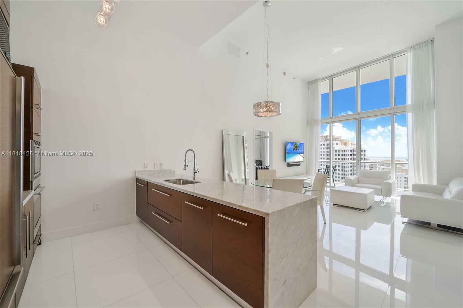 475 Brickell Ave 2807  Miami FL 33131 photo