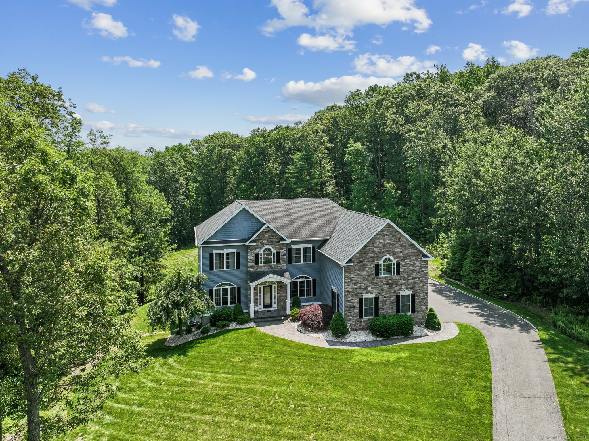 Property Photo: 110 Laurelwood Drive CT 06479