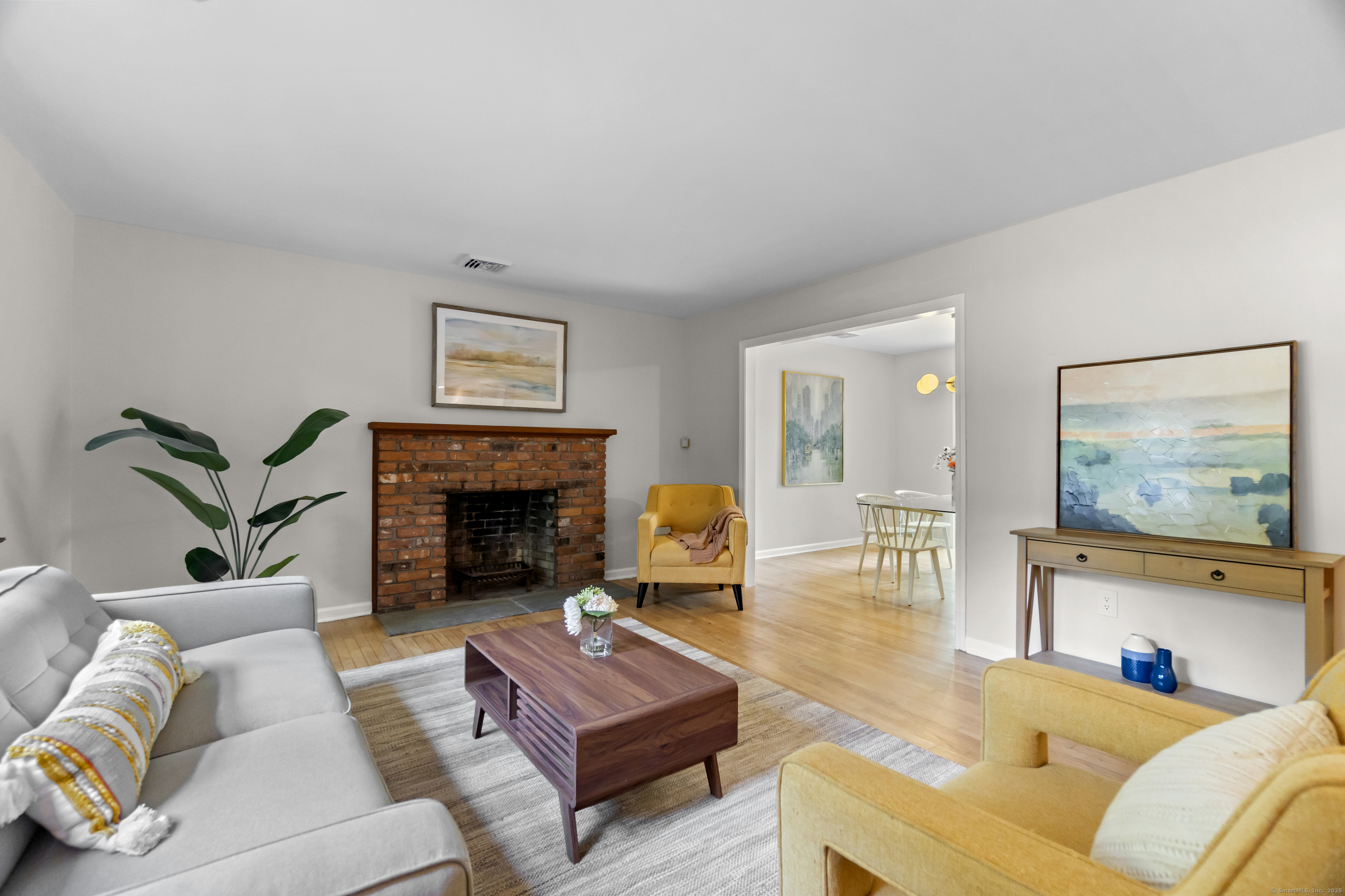 Property Photo: 5 Robin Lane CT 06515