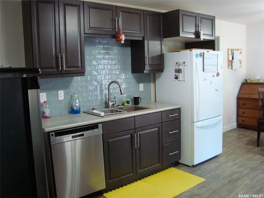 Property Photo: 403 Centre Street SK S0N 0J0