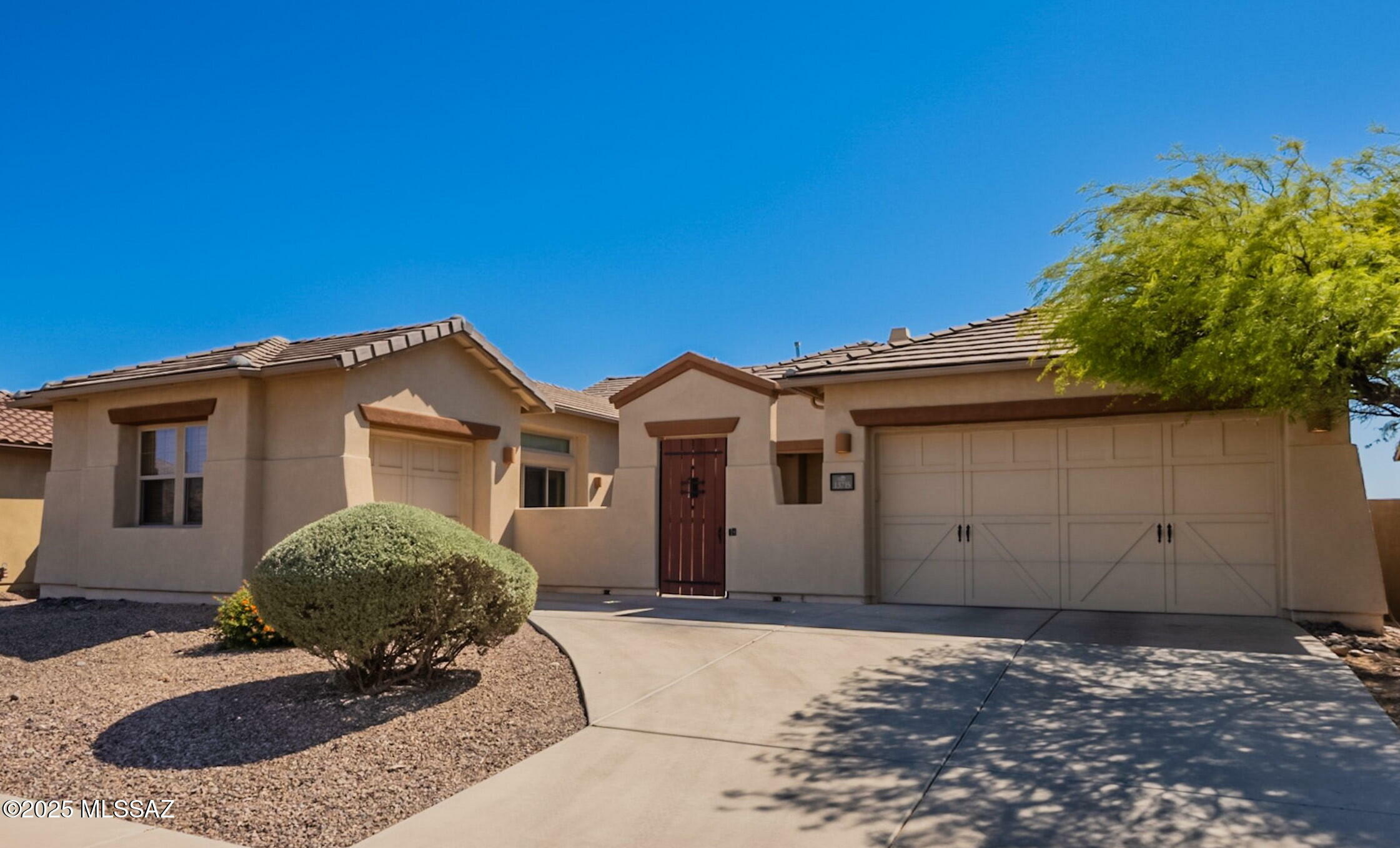 13715 N Tessali Way  Tucson AZ 85755 photo