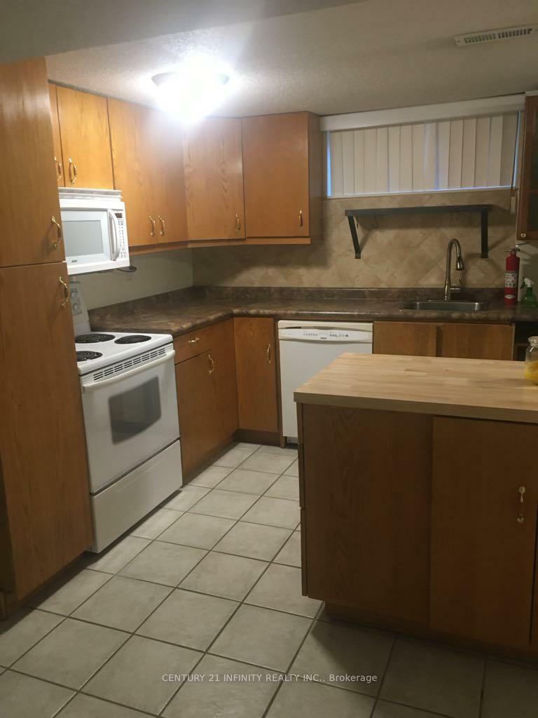 Property Photo: 375 Fairlawn Street ON L1J 4R2