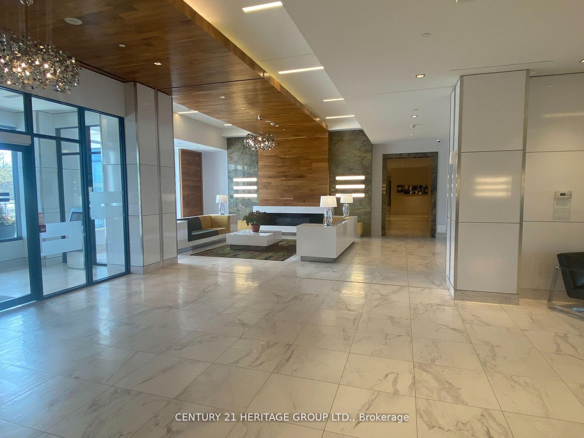 Property Photo:  7890 Bathurst Street S 2205  ON L4J 0J8 