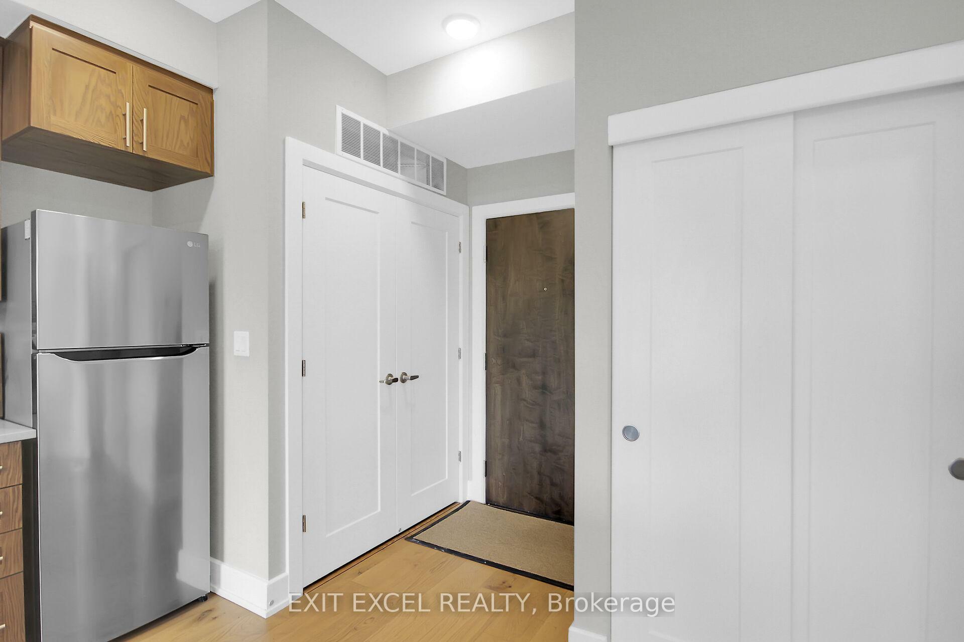 Property Photo: 615 Longfields Drive 307 ON K2J 6J3