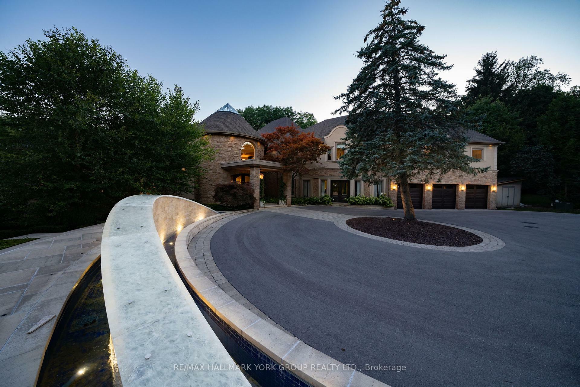 Property Photo:  24 Dew Drop Court  ON L6A 1E9 