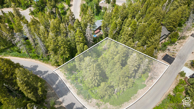 Property Photo: 590 Matterhorn Dr UT 84098
