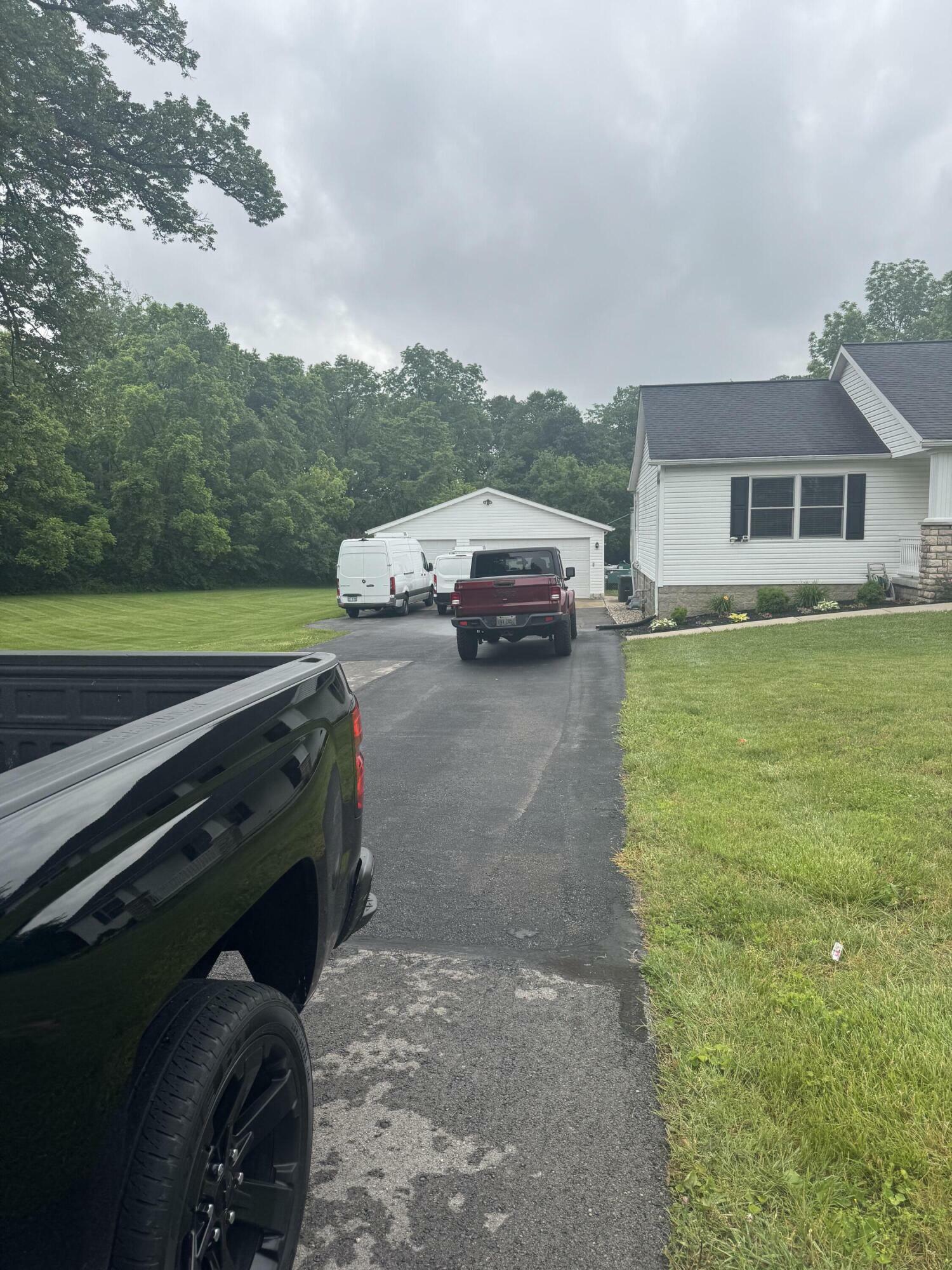 Property Photo: 712 Vale Road OH 45504
