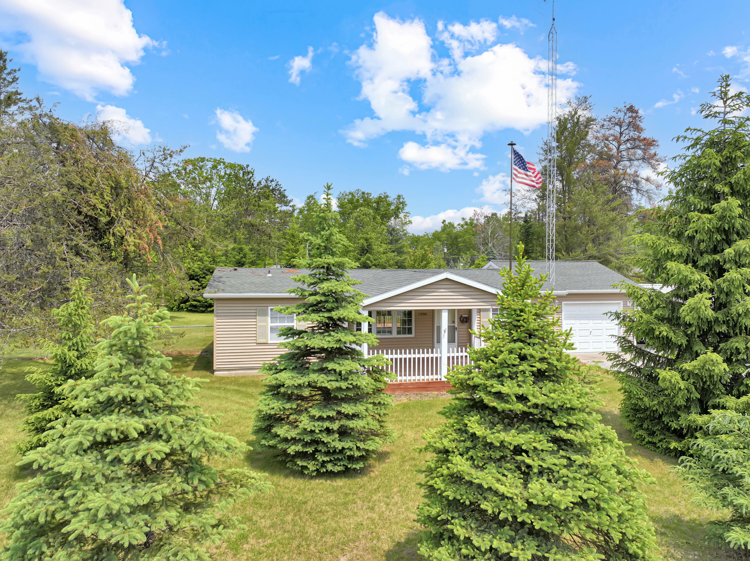 Property Photo: 11990 Lake 15 Road MI 49709