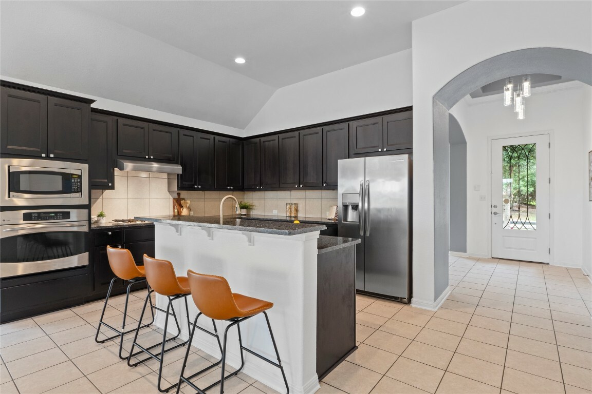 Property Photo: 12221 Fairway Cove TX 78732