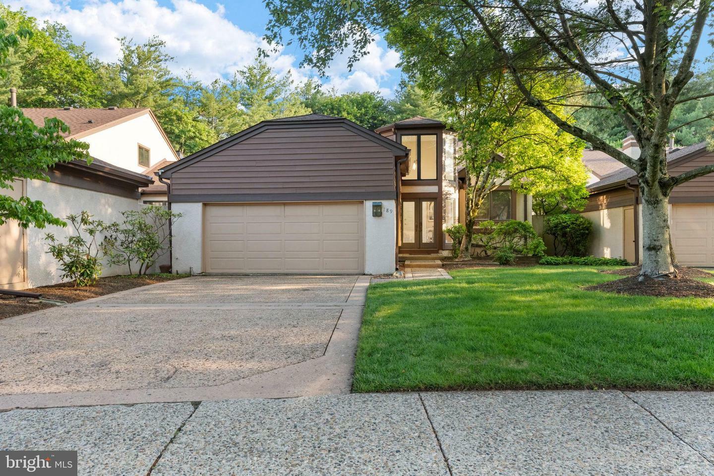 Property Photo: 189 N Sayre Dr Drive NJ 08540