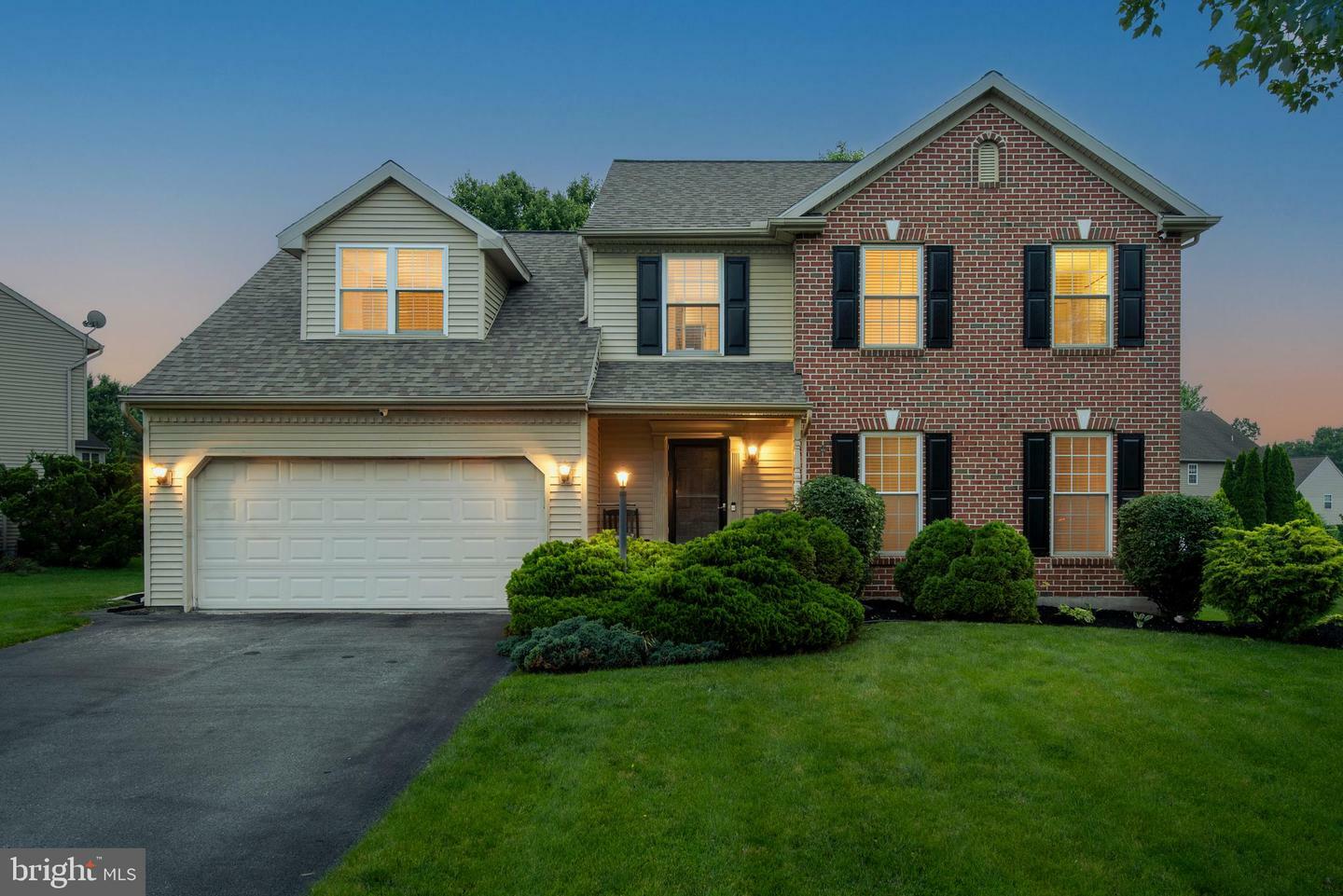40 Oak Knoll Circle  Lebanon PA 17042 photo
