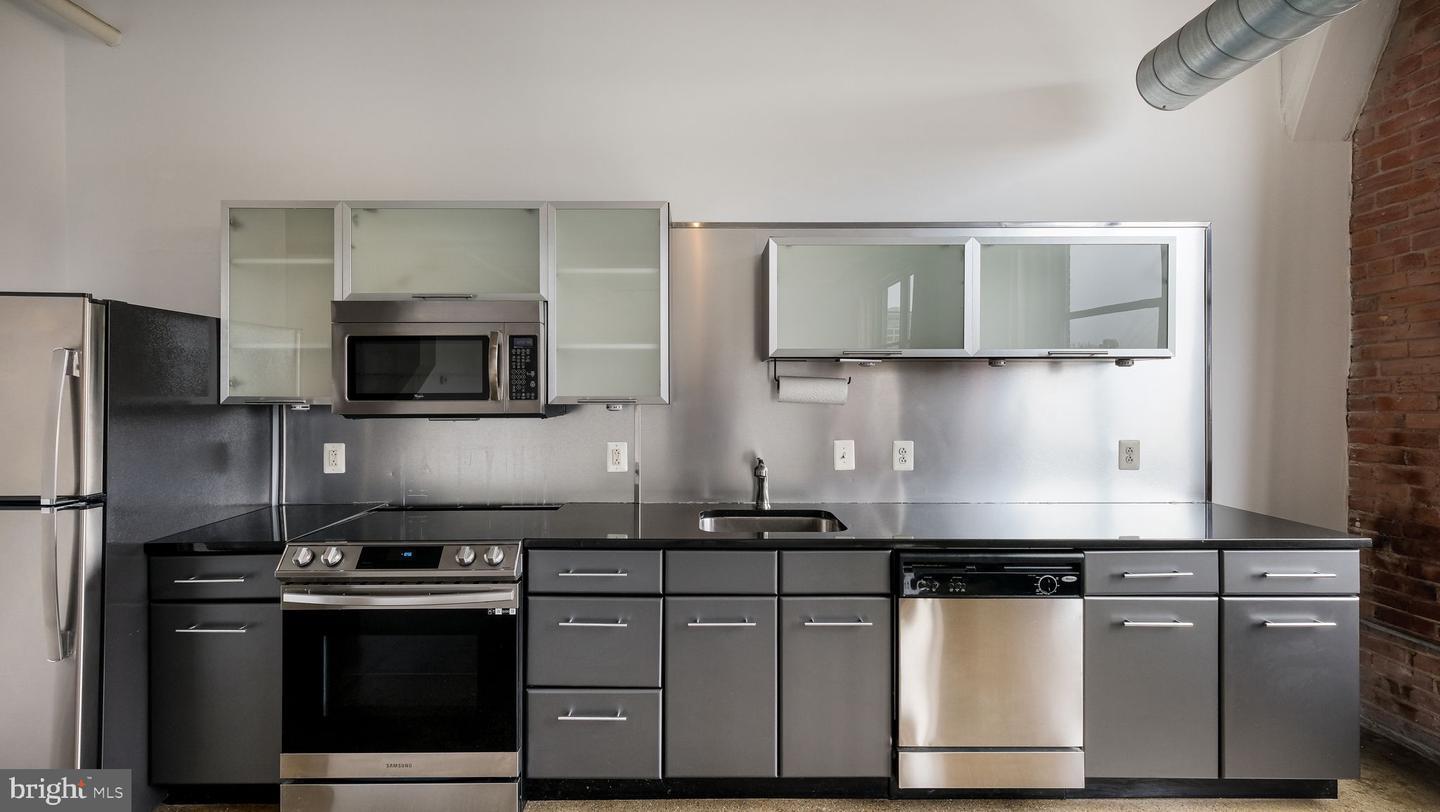 Property Photo: 444 N 4th Street 401 PA 19123
