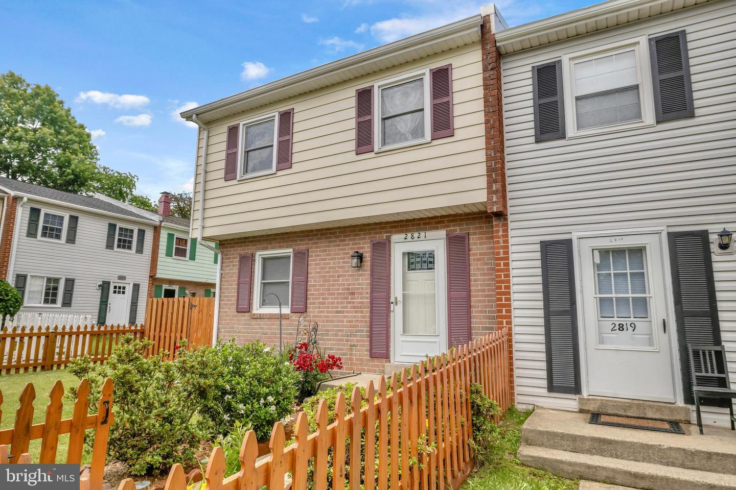 Property Photo: 2821 Banks Court VA 22026