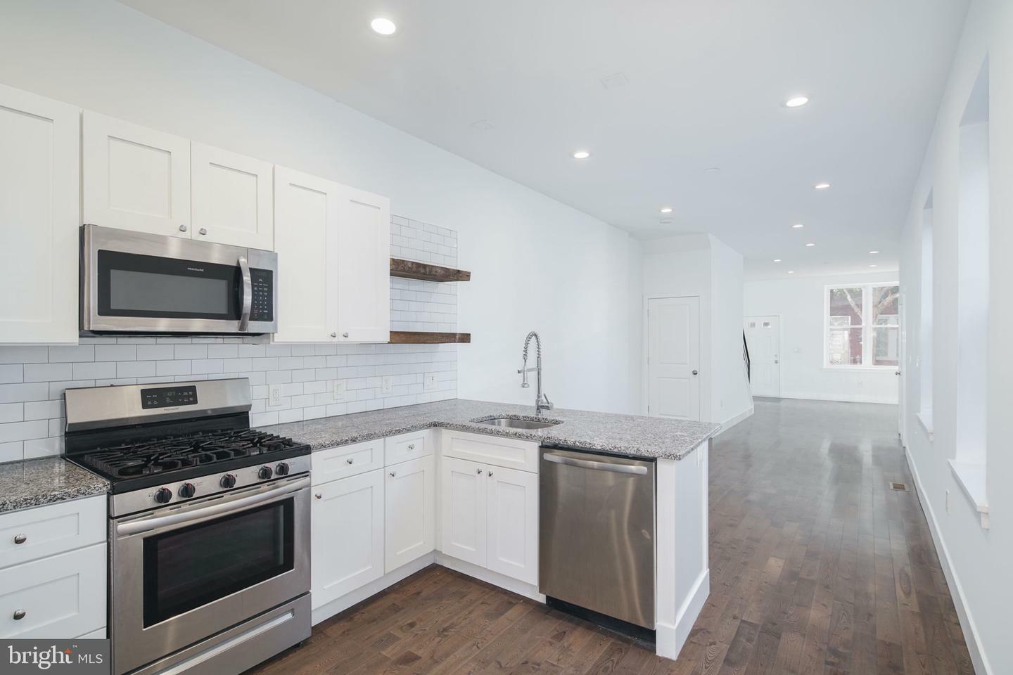 1737 N 28th Street  Philadelphia PA 19121 photo