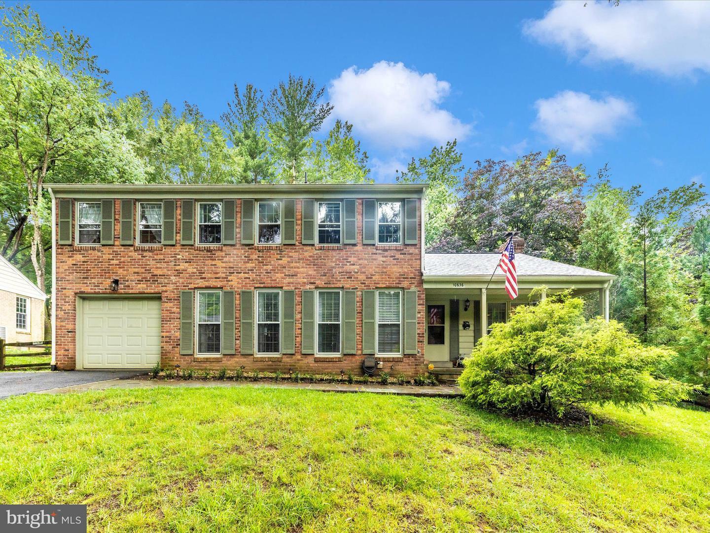 Property Photo:  10636 Seneca Spring Way  MD 20886 