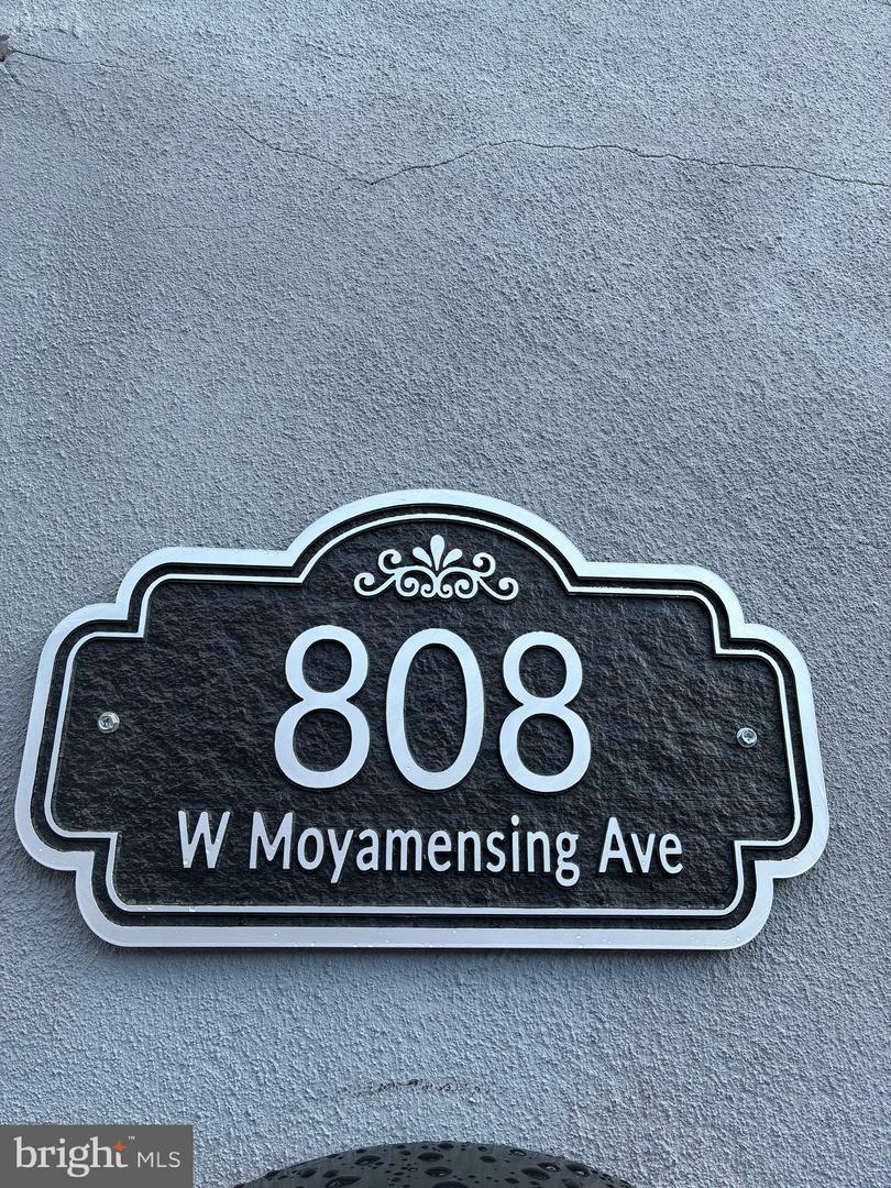 Property Photo: 808 W Moyamensing Avenue PA 19148