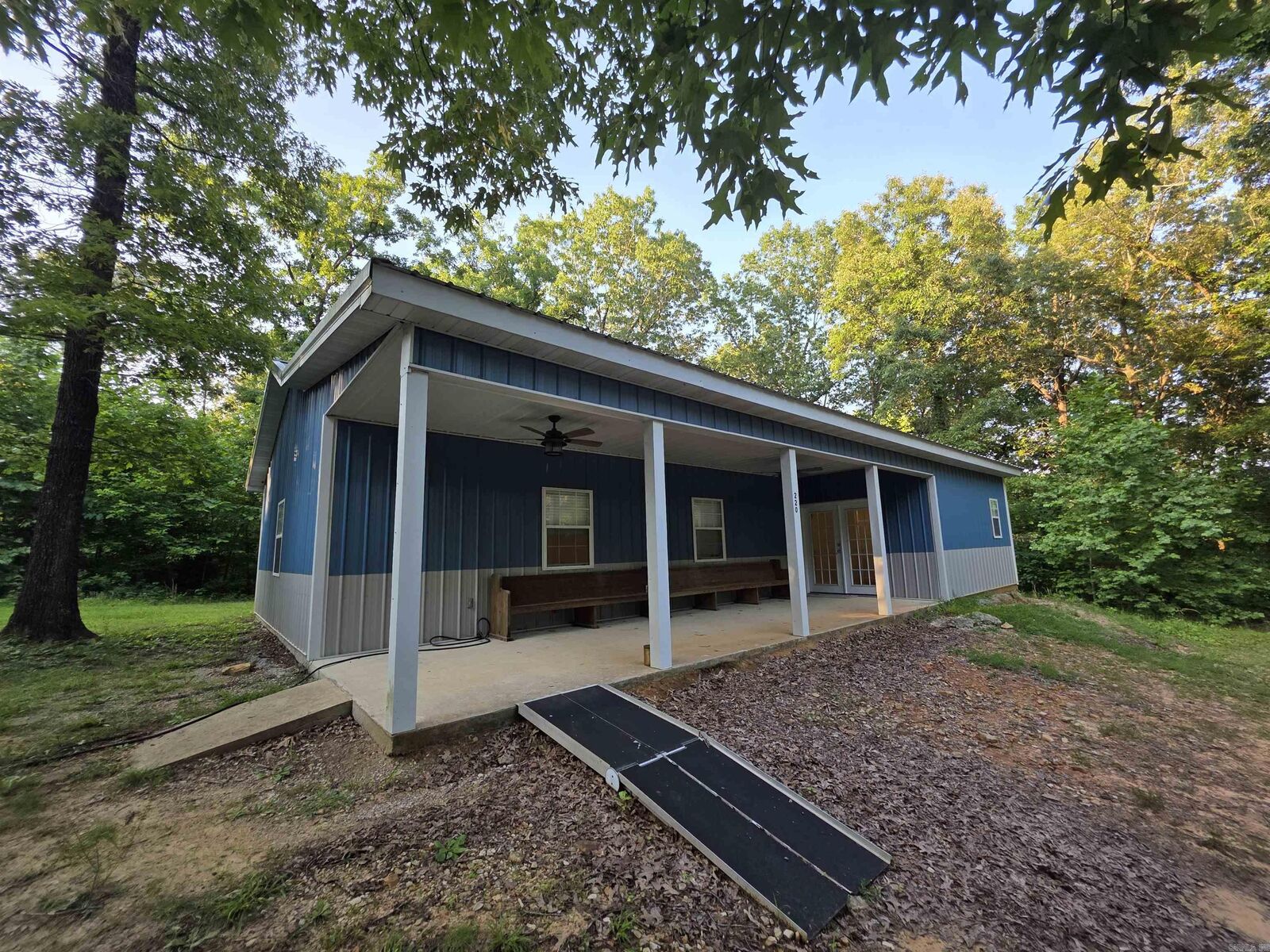 Property Photo: 220 Hopewell Hollow Rd AR 72658