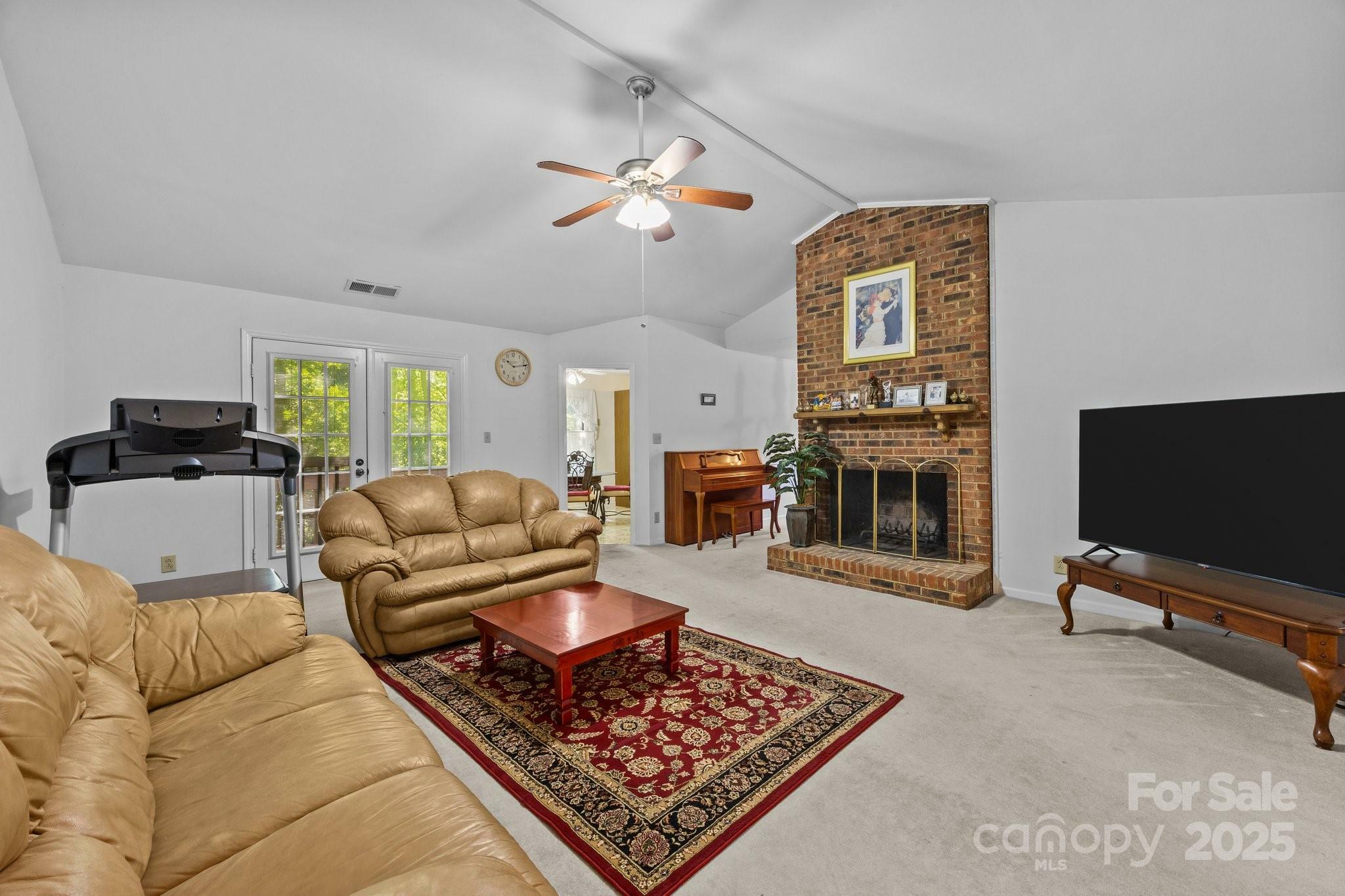 Property Photo:  212 Foxfield Lane  NC 28105 