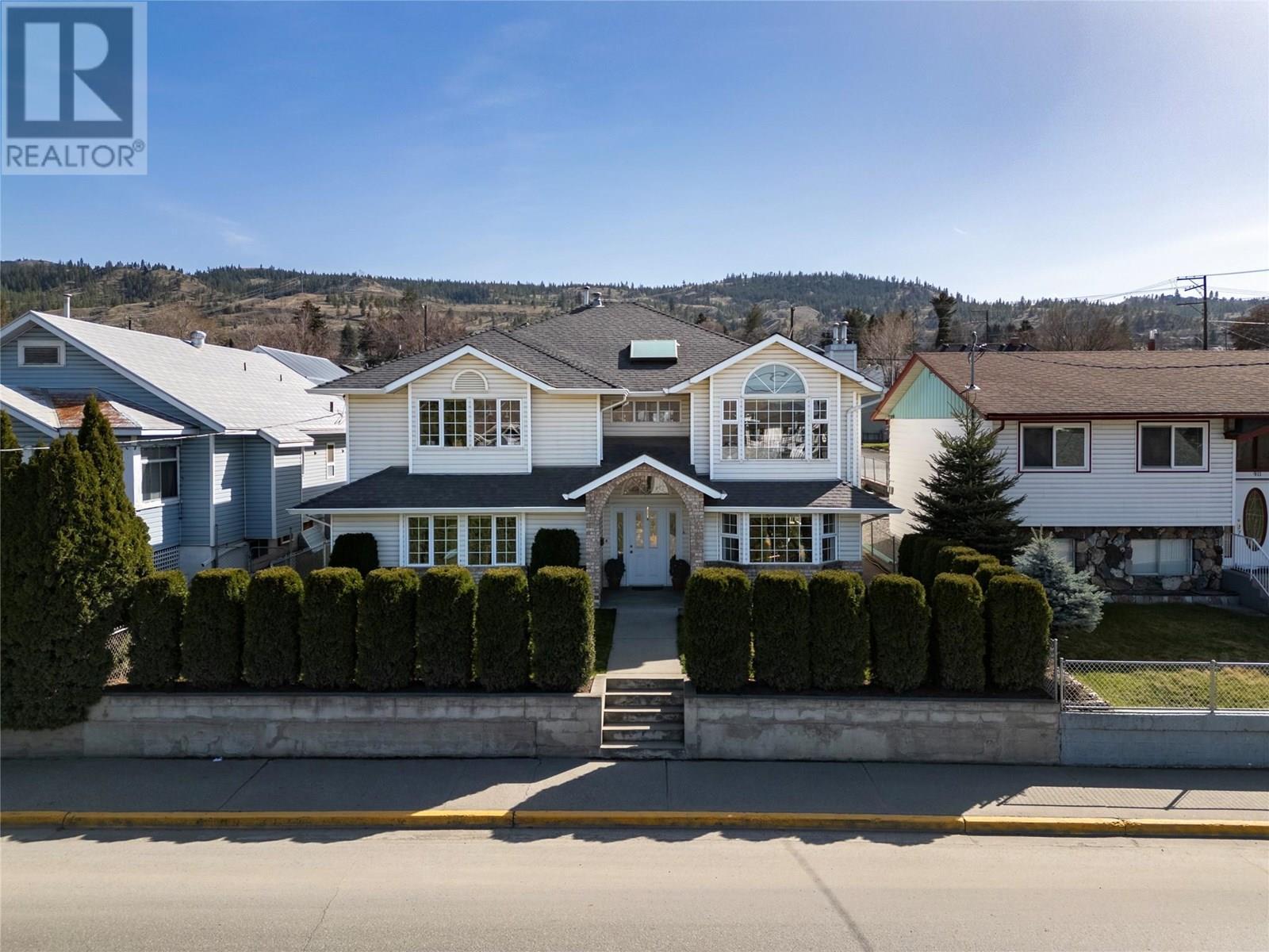 921 Columbia Street  Kamloops BC V2C 2V8 photo