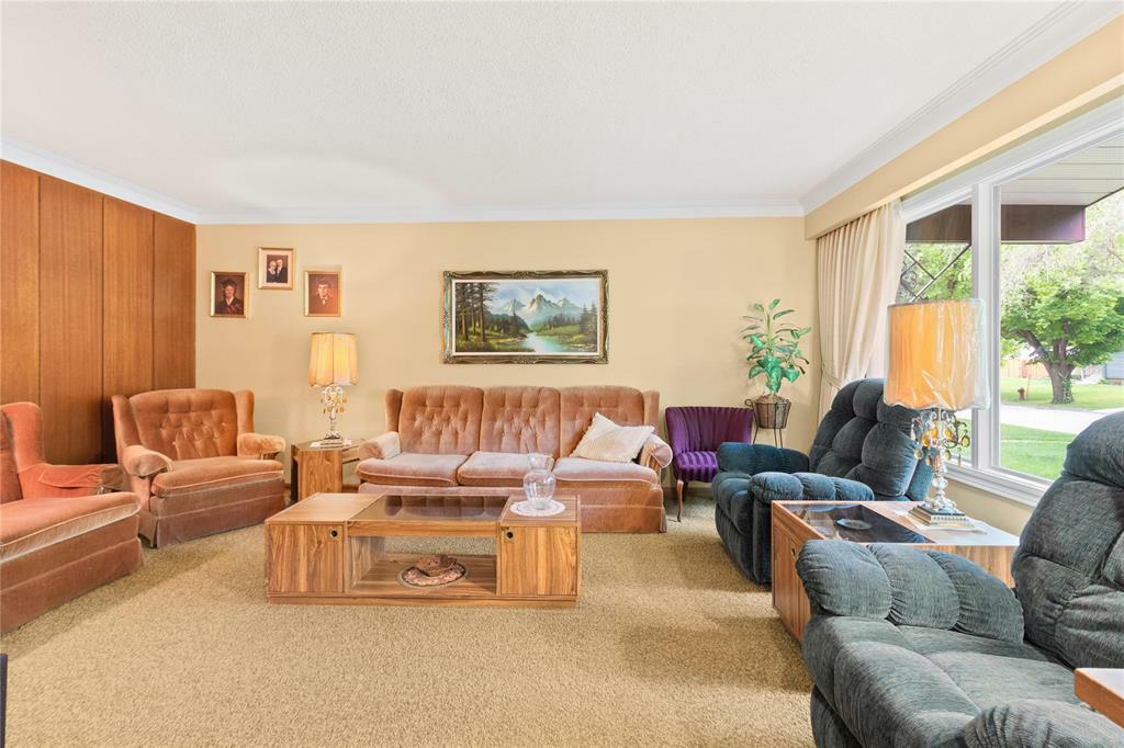 Property Photo: 26 Byars Bay MB R2K 3A5