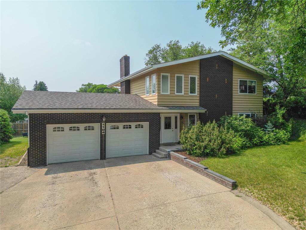 Property Photo: 1104 2nd Street North MB R7A 6H5