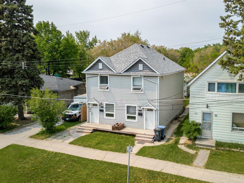 Property Photo:  721 La Fleche Street  MB R2J 0E5 