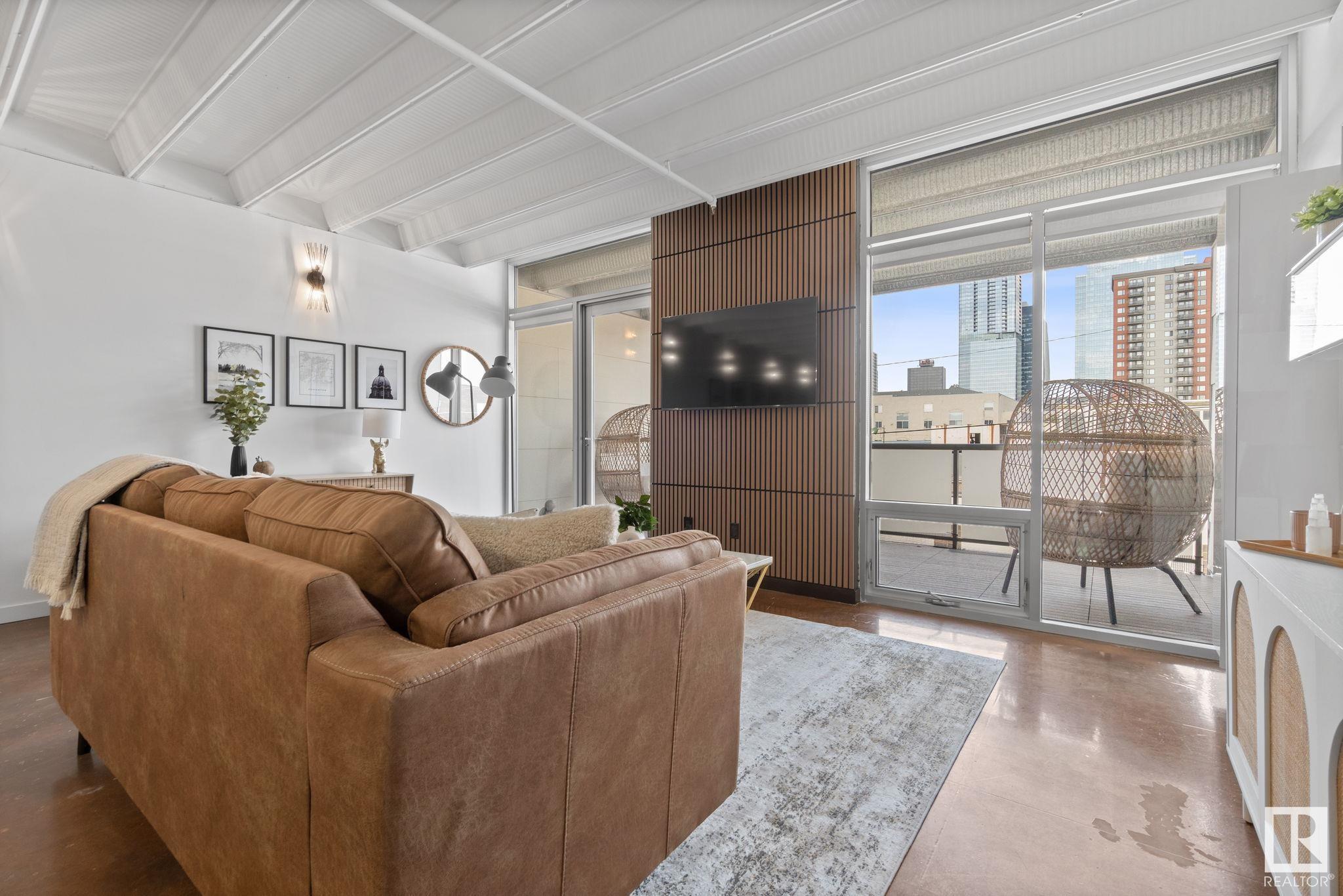Property Photo:  10309 107 Street NW 220  AB T5J 1K3 