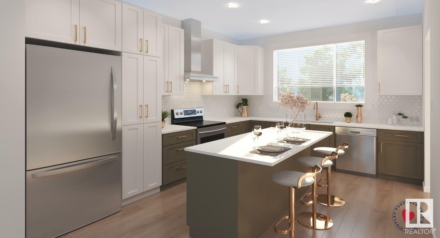 Photo de la propriété:  9324 221 Street NW  AB T5T 6C9 