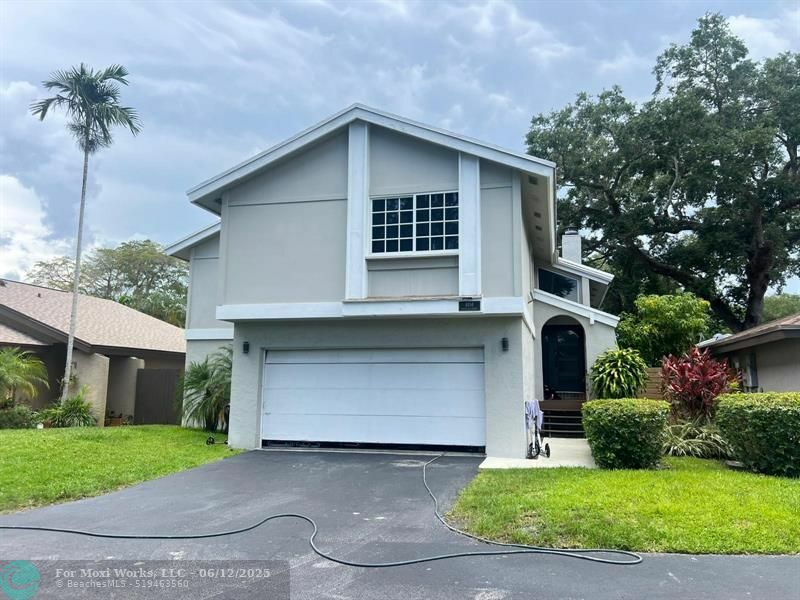 4104 N 49th Ave  Hollywood FL 33021 photo