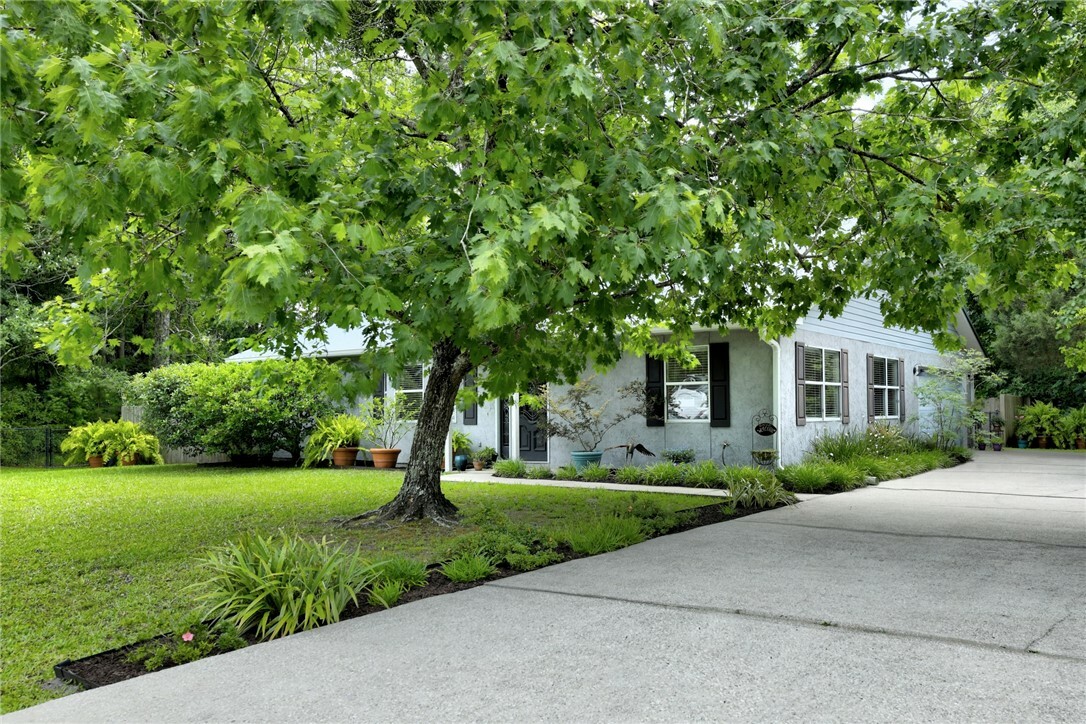 Property Photo: 127 Royal Circle GA 31548
