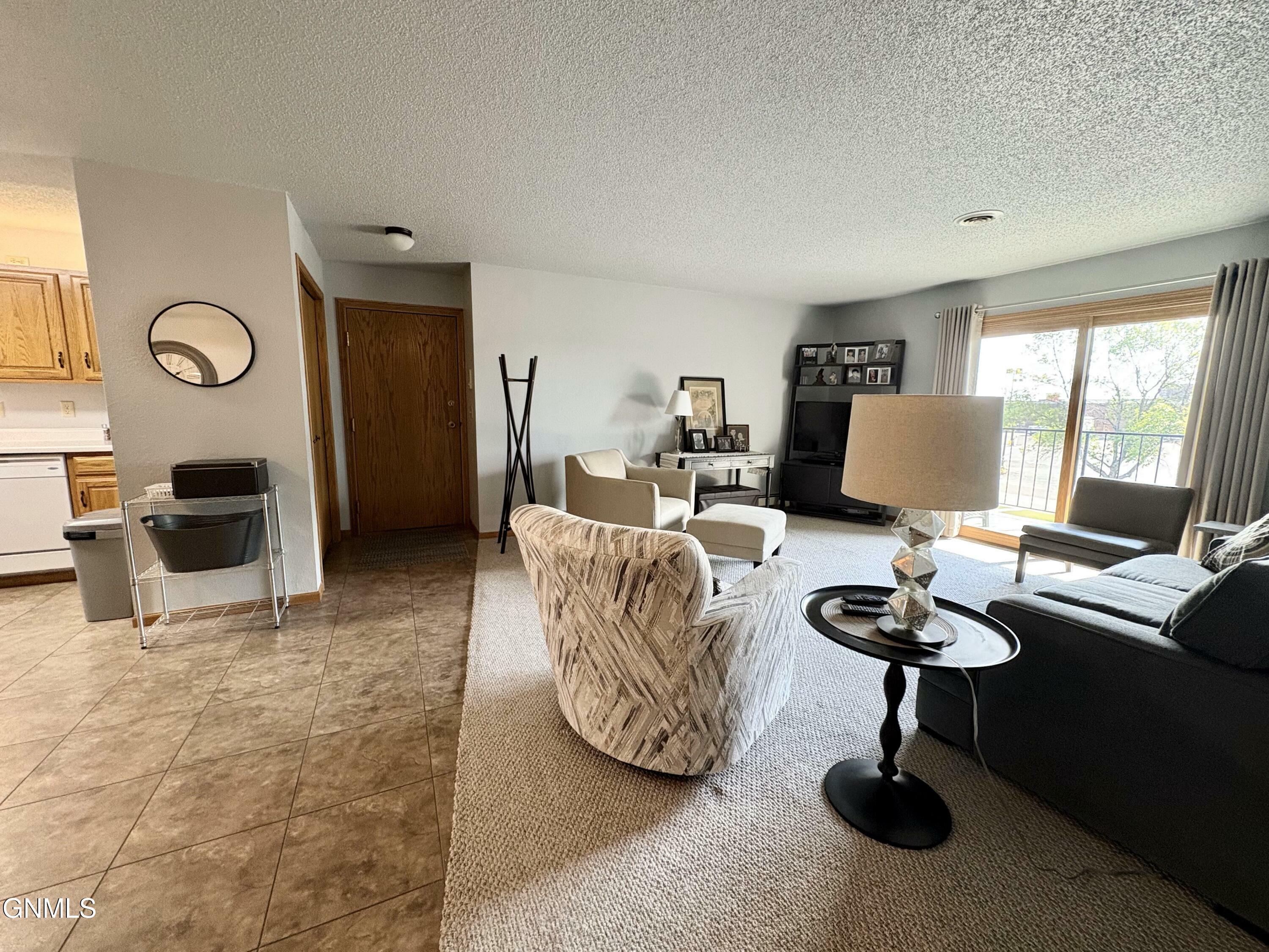 Property Photo: 2635 Gateway Avenue 11 ND 58503