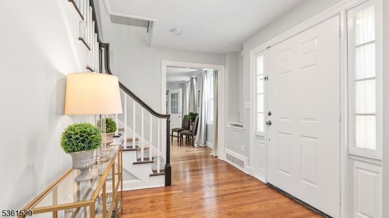 Property Photo: 1085 Kenyon Ave NJ 07060