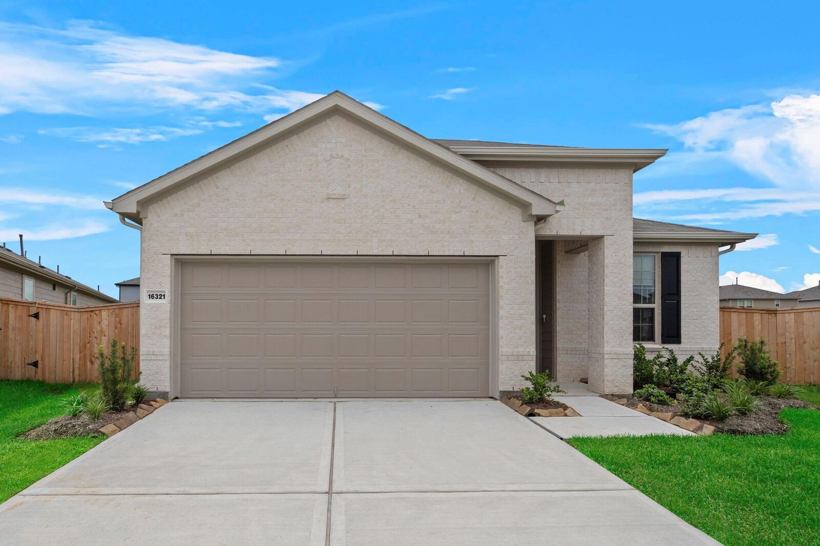 Property Photo:  16321 Vivid Creek Court  TX 77302
