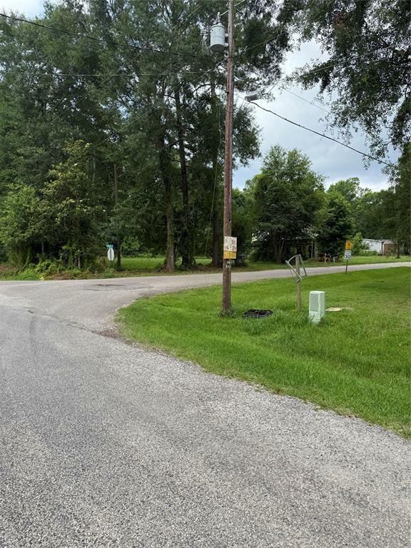 Property Photo: 245 County Road 3707 TX 77372
