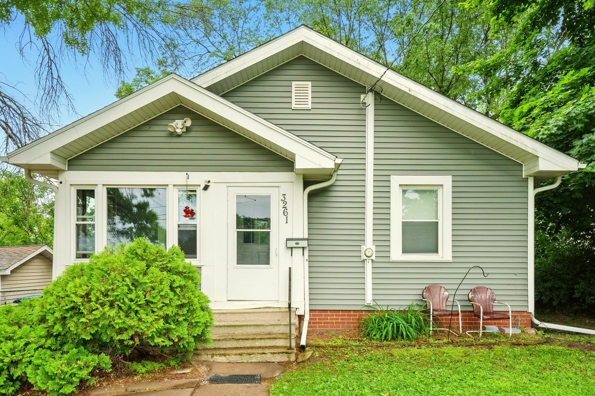 3261 Easton Boulevard  Des Moines IA 50317 photo