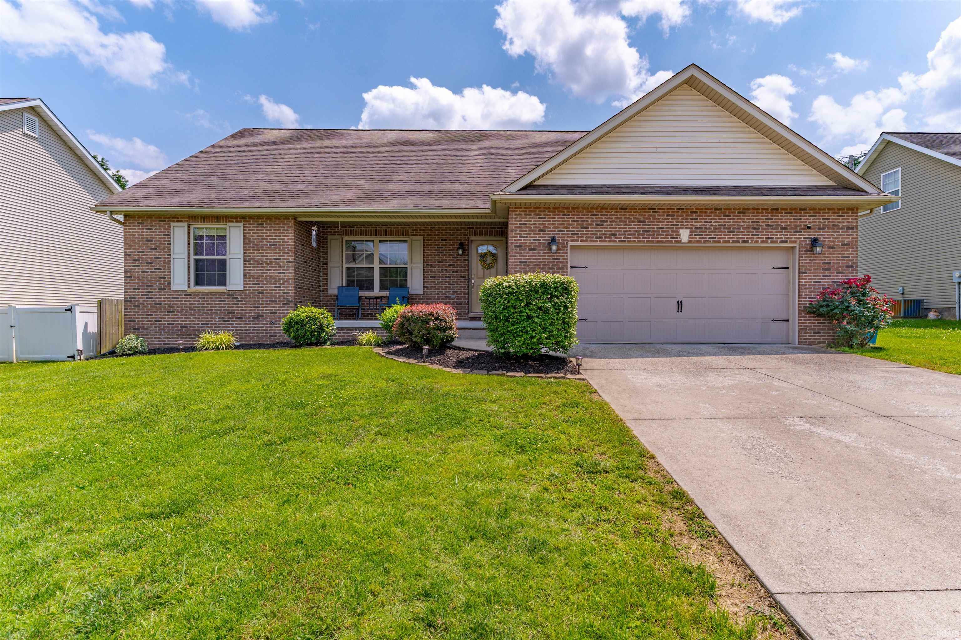 2303 Belize Drive  Evansville IN 47725 photo