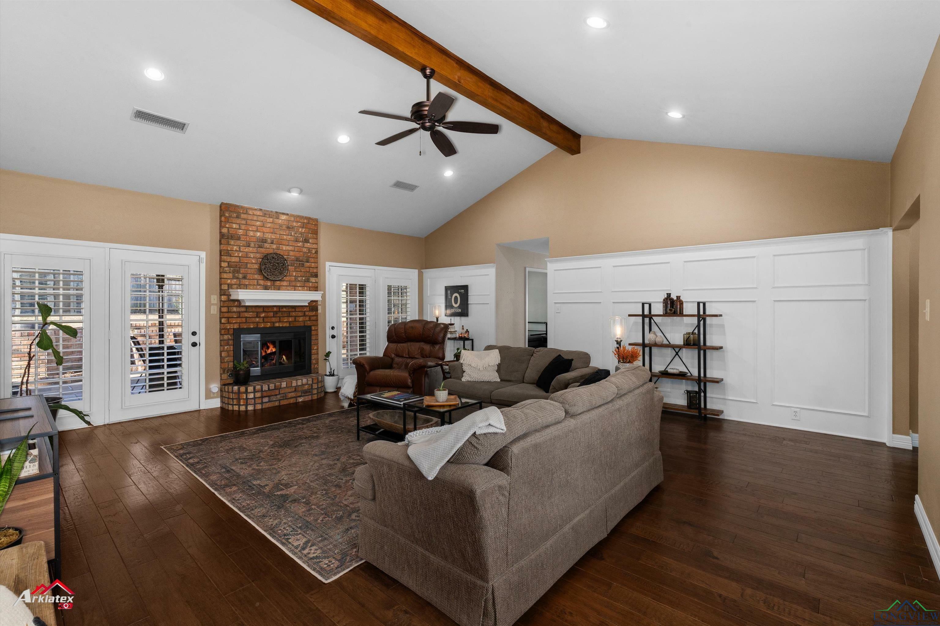 Property Photo:  327 Forest Hills  TX 75650 
