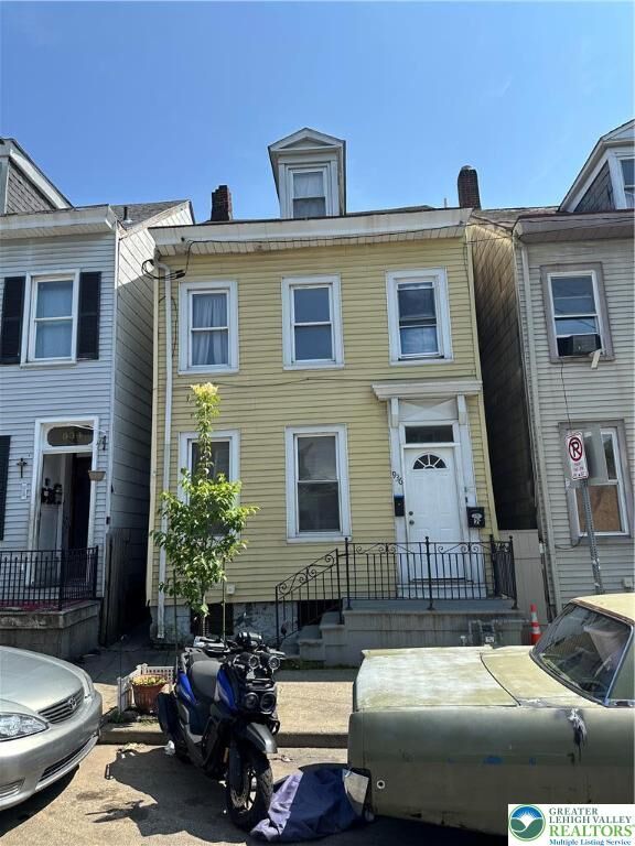 Property Photo:  936 Ferry Street  PA 18042 