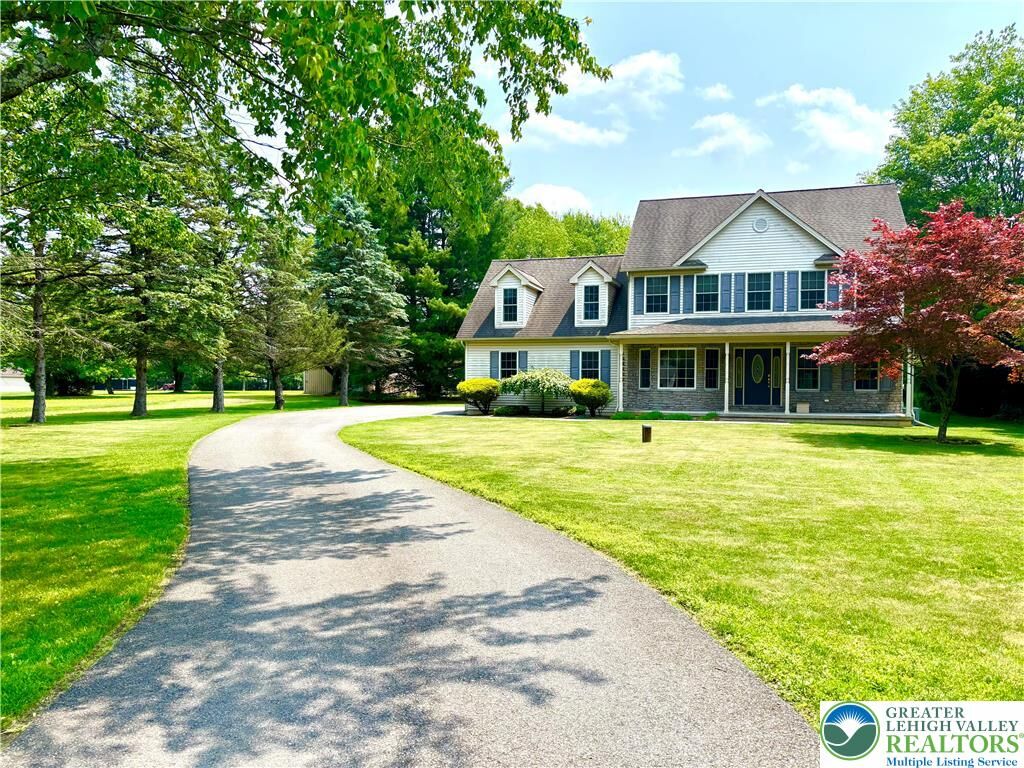 Property Photo:  538 Carney Road  PA 18071 