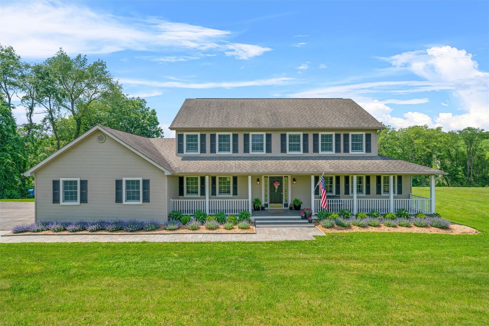 Property Photo:  17 Jackson Lane  NY 10916 