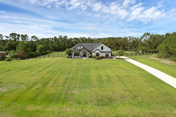 Property Photo: 27071 Moss View Drive FL 32778