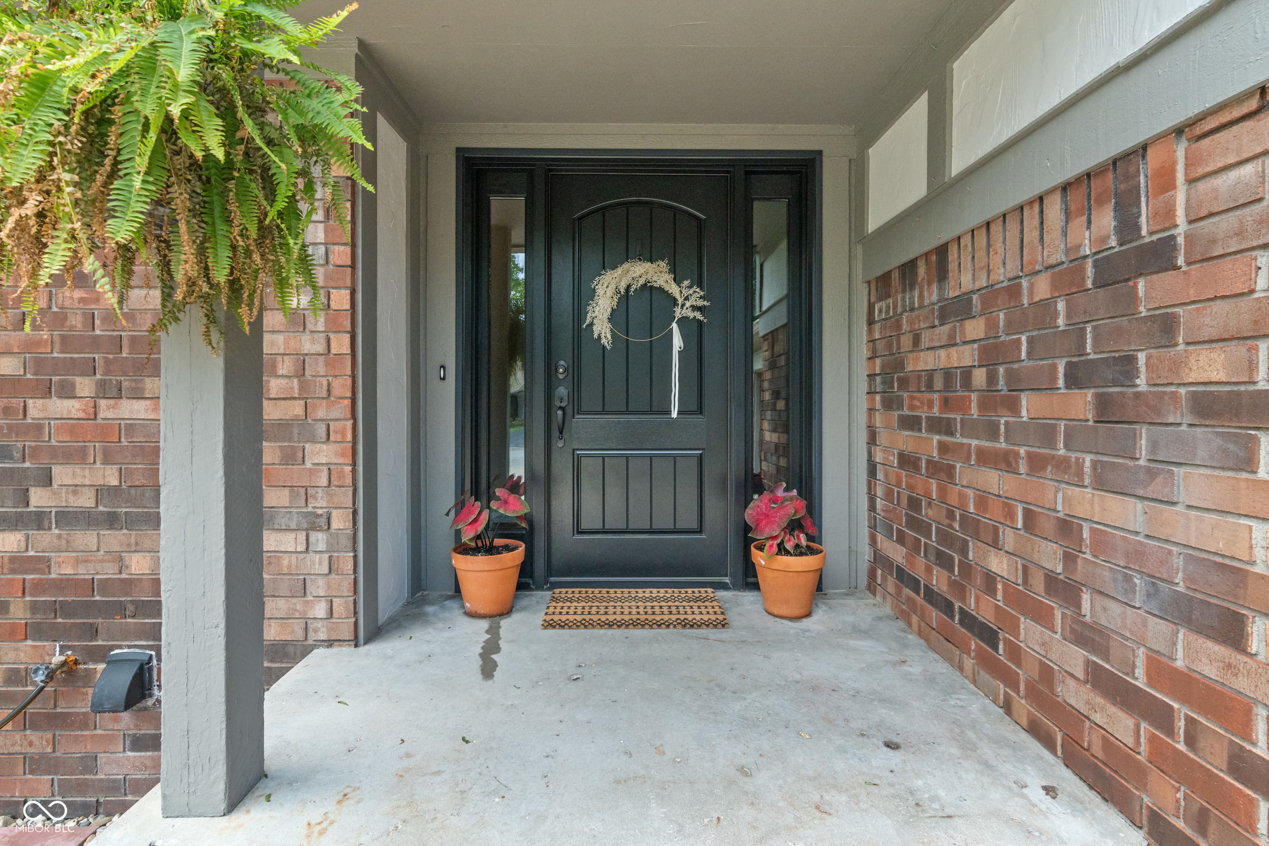 Property Photo: 4155 Rolling Trails Road IN 46142