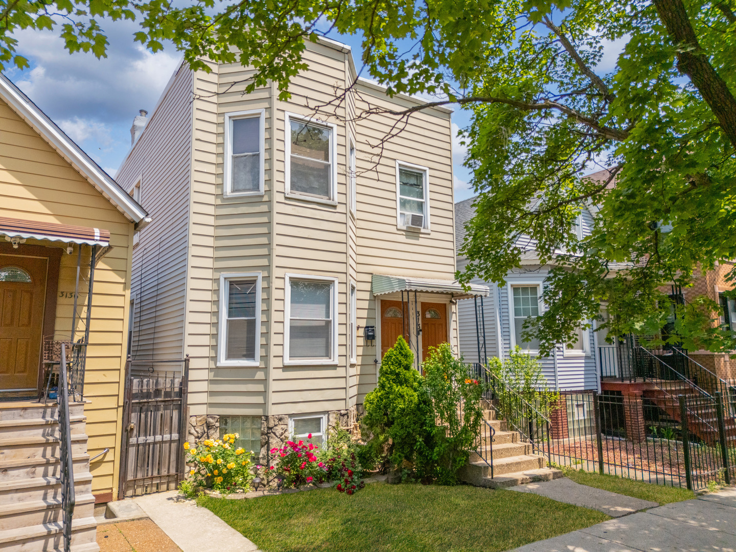 3134 W 39th Place  Chicago IL 60632 photo