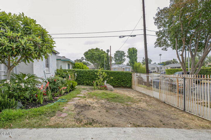 Property Photo: 15207 Lorne Street CA 91402