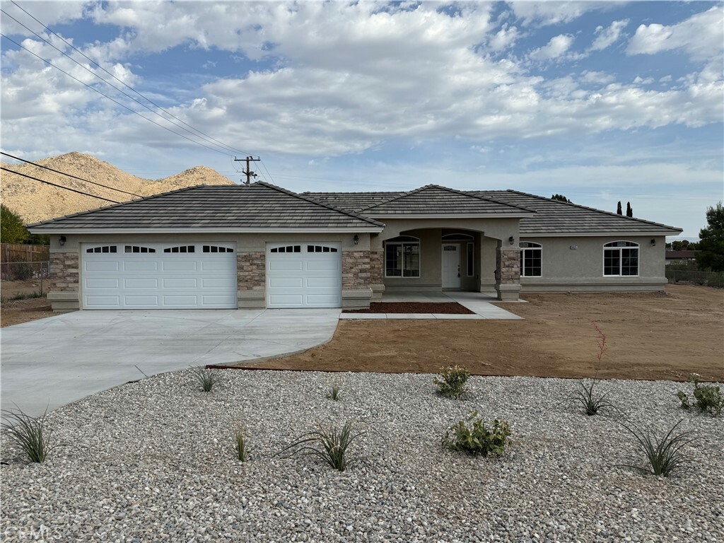 Property Photo: 19375 Corwin Road CA 92307